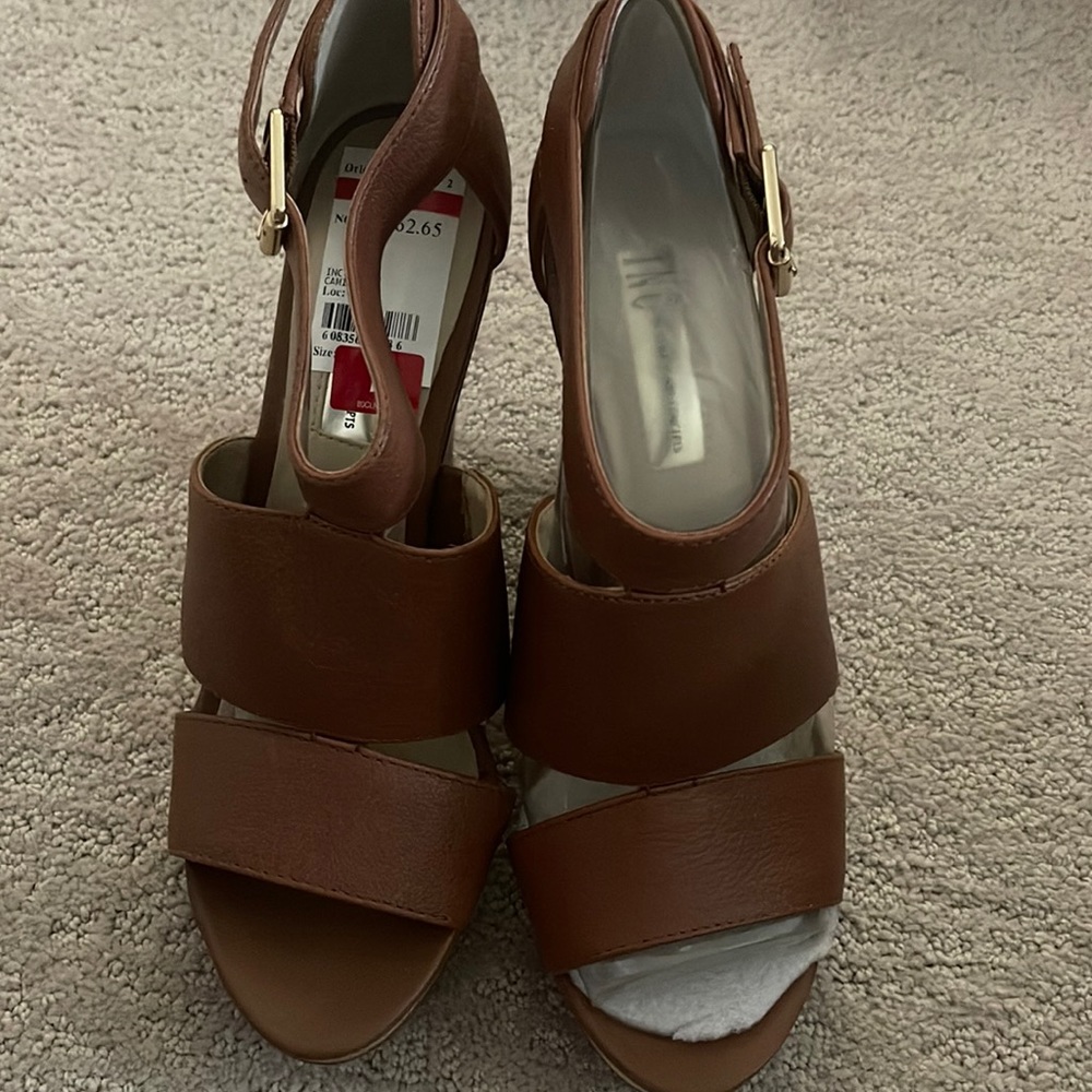 Inc brown wedges size 7